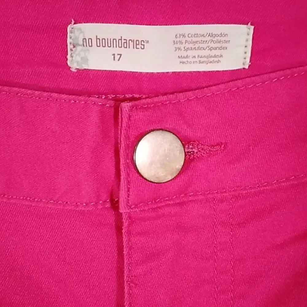 No Boundaries Women's Pants Size 17